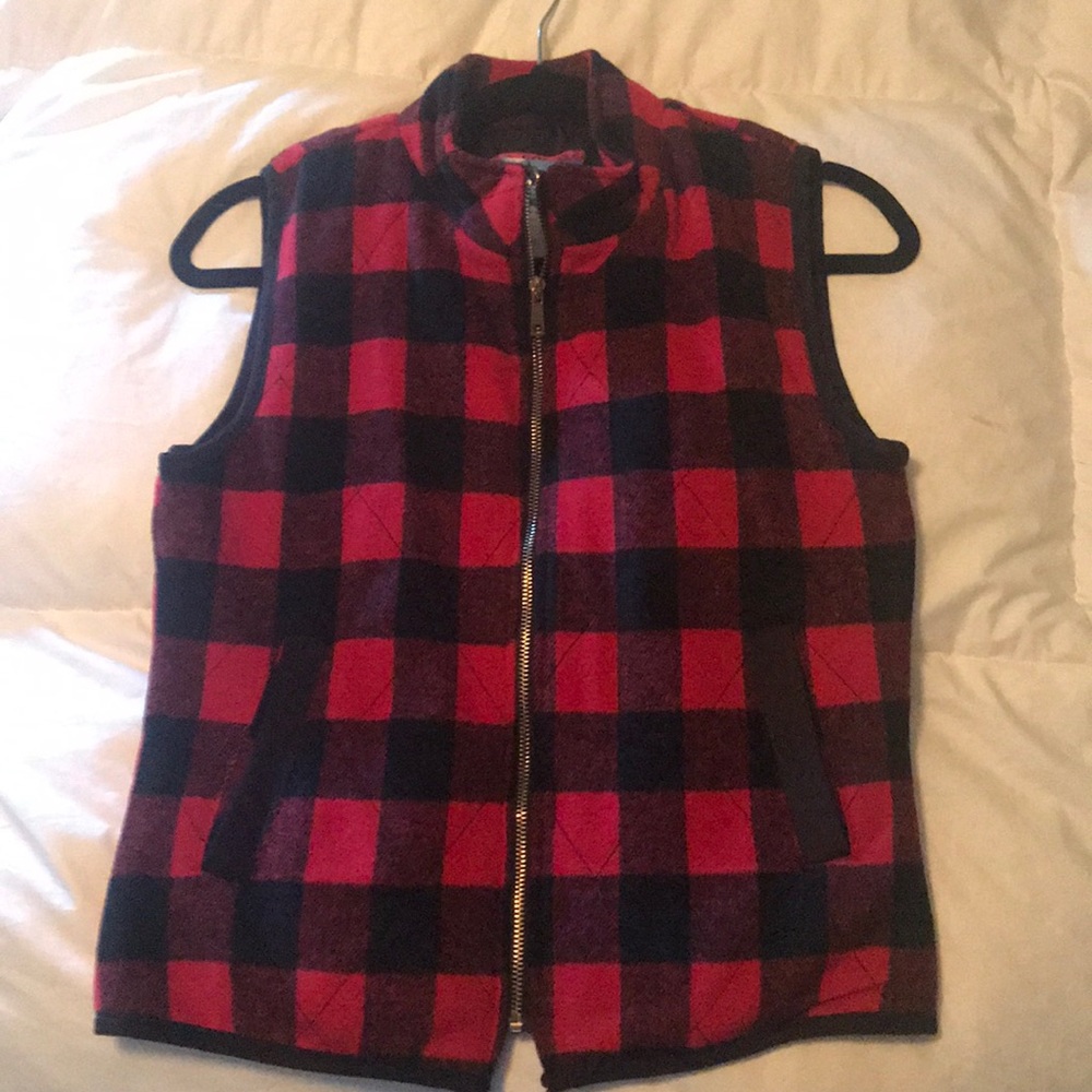 NWT red and black plaid vest!